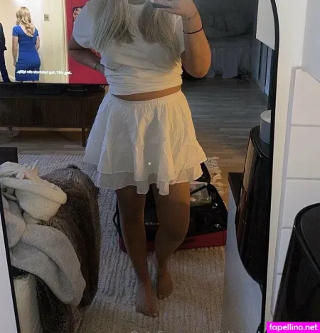 Feliciashemlighet OnlyFans Thumbnail #TrN6TBxc47