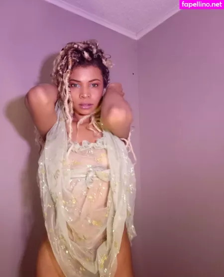 Feliciathunnder OnlyFans Thumbnail #qXWlnvMBBz