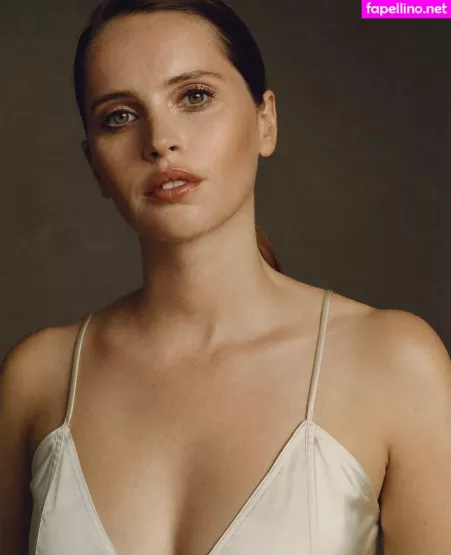 Felicity Jones OnlyFans Thumbnail #XXh6EdJTEp