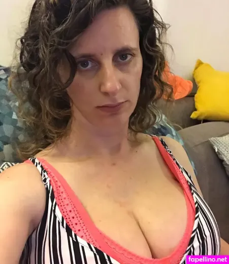 Felicity Ward OnlyFans Thumbnail #CafgDE40E5