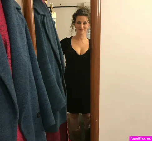 Felicity Ward OnlyFans Thumbnail #Hb3d3nGyuJ