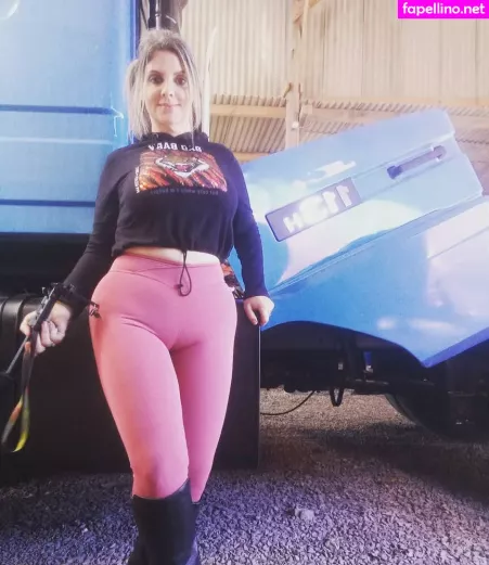 Felina Cris OnlyFans Thumbnail #2goIrujmGn