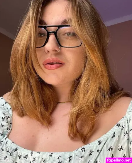 Felineriches OnlyFans Thumbnail #egwyQ8F3h2