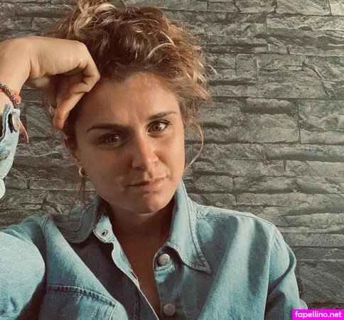 Female Football OnlyFans Thumbnail #oeFyJ0K9Xw