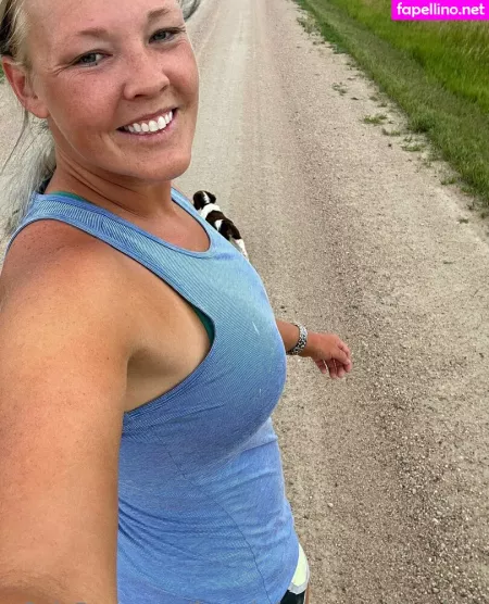 Femalefarmerrancherfree OnlyFans Thumbnail #DykYu6hG0V