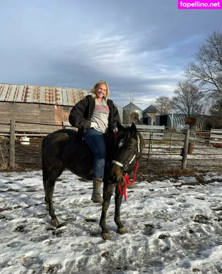 Femalefarmerrancherfree OnlyFans Thumbnail #j8ApMlaxoE
