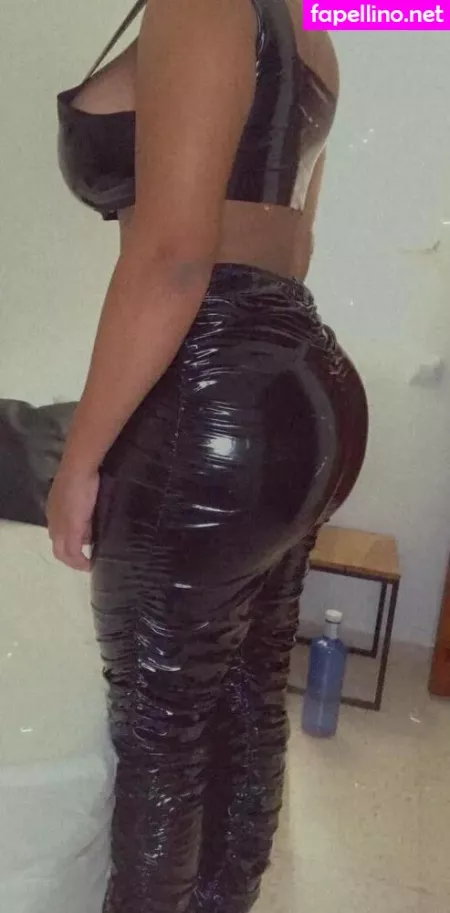 Femdomfindom OnlyFans Thumbnail #CvXF6FDxIf