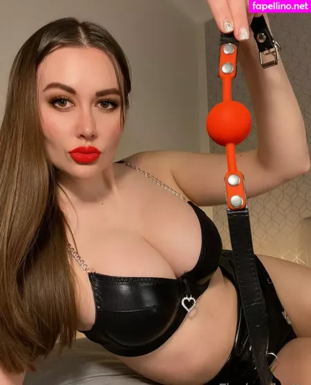 Femdomhella OnlyFans Thumbnail #65vR319UqC