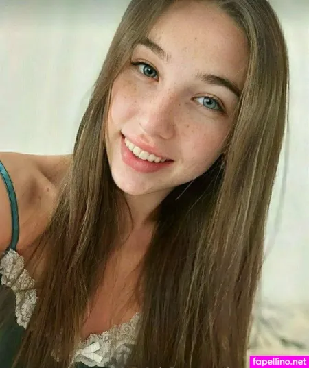 Femdomsasha OnlyFans Thumbnail #0fWdHrshln