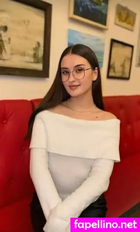 Femdomsasha OnlyFans Thumbnail #8JjVeyKhSK