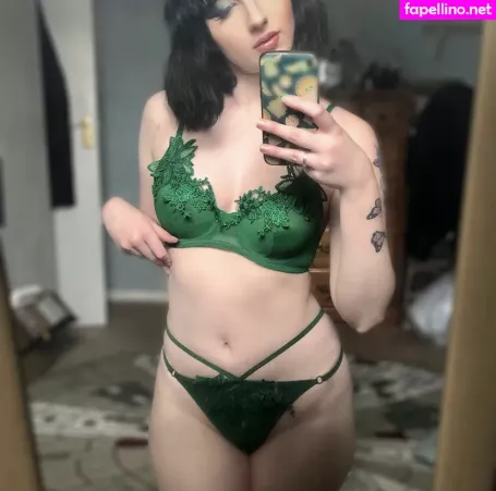 Femmeren OnlyFans Thumbnail #69ozBXLarr