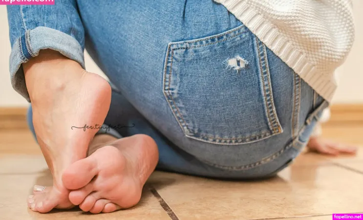 Fer Tinyfeet OnlyFans Thumbnail #k6QUG7aaRb