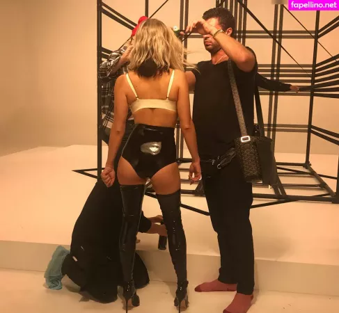 Fergie OnlyFans Thumbnail #19qG4jJ0xM