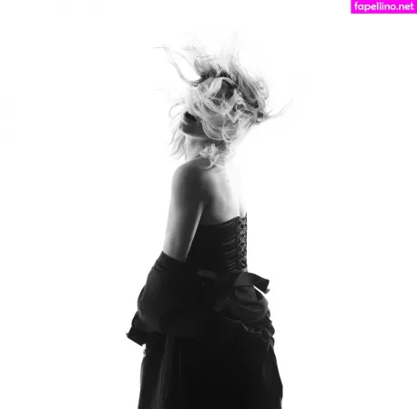 Fergie OnlyFans Thumbnail #58r8w7hNqy