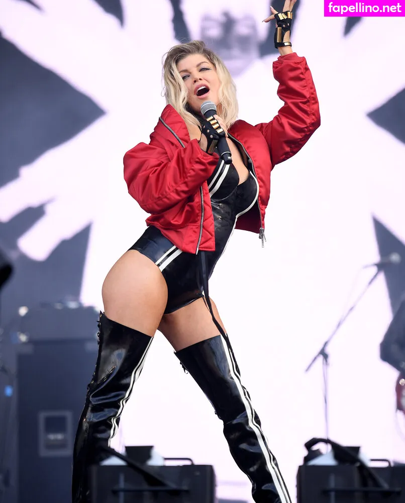 fergie Nude Leaked OnlyFans Photo #JmkhuiHXxt