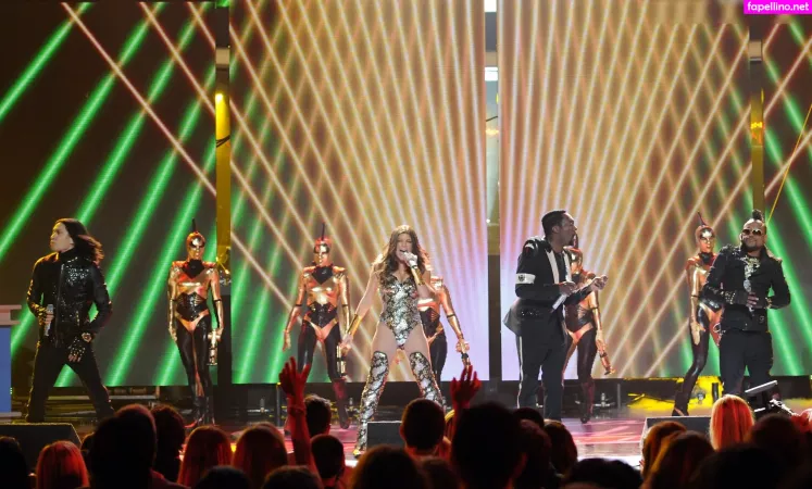 Fergie OnlyFans Thumbnail #YNbehTr3MF