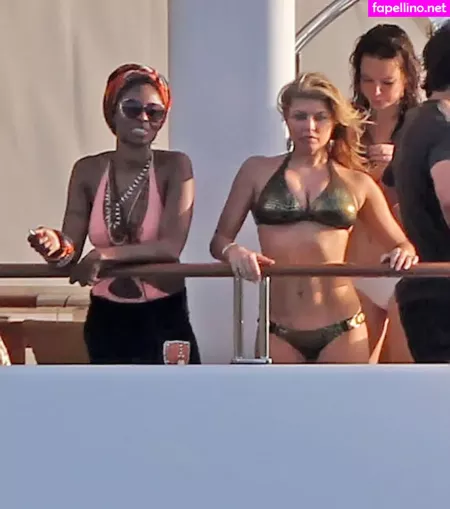 Fergie OnlyFans Thumbnail #vRYbkzahA2