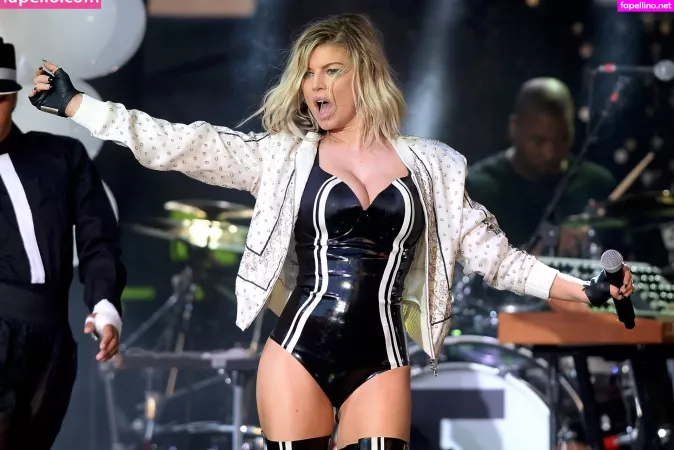 Fergie OnlyFans Thumbnail #yUf0TBXkF3