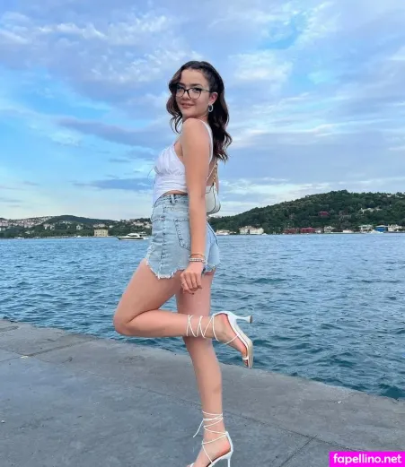 Feride Ozdinc OnlyFans Thumbnail #3ecSJHQS6r