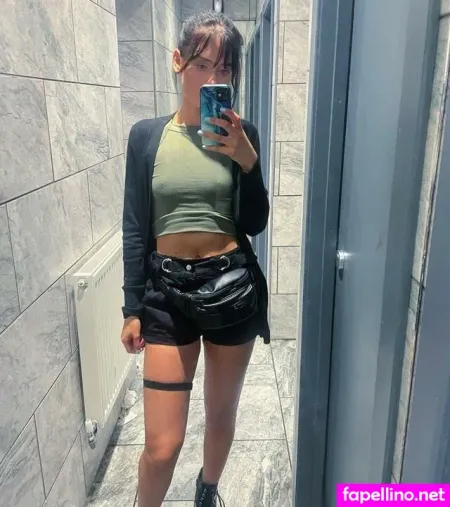 Fern Alexandra OnlyFans Thumbnail #vVWuasDEqy