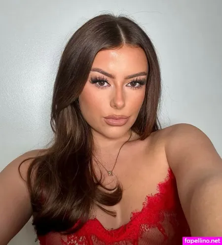 Fern Roberts OnlyFans Thumbnail #XUXRm0ptIJ
