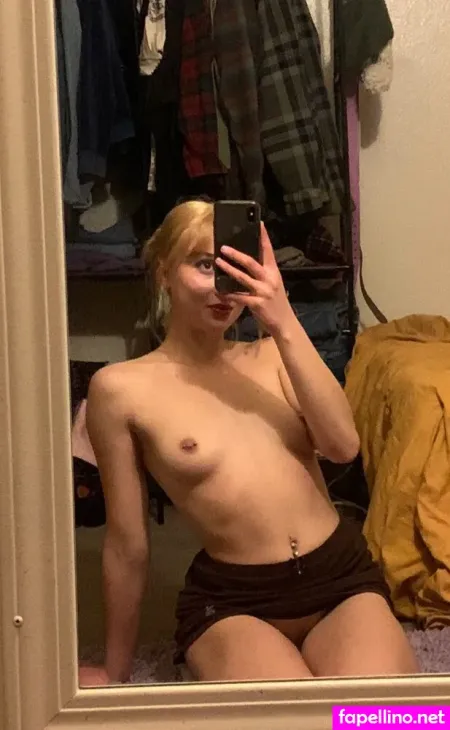 Fern4ever Fern4vr Main Profile Photo