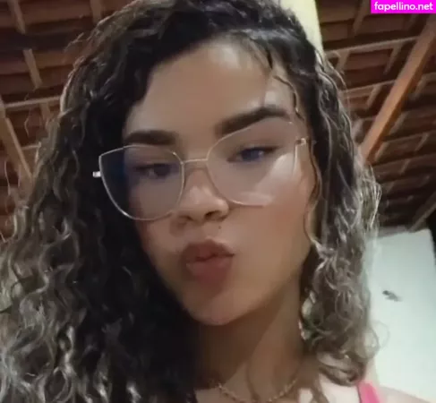 Fernanda Braga OnlyFans Thumbnail #WJariEEMdw