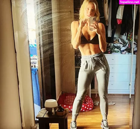 Fernanda Colombo OnlyFans Thumbnail #5V1SAJb5X9