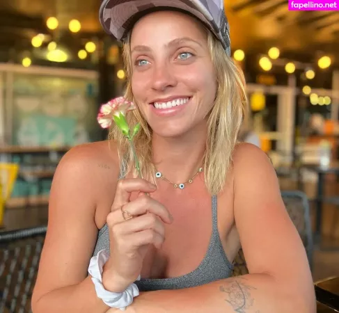 Fernanda Colombo OnlyFans Thumbnail #AcFNxN2khz