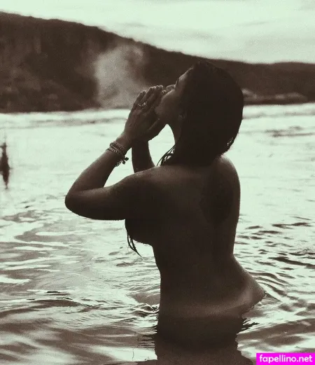 Fernanda Havana OnlyFans Thumbnail #R9KEKzO92w