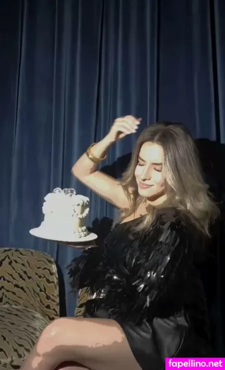 Fernanda Loya Rordriguez OnlyFans Thumbnail #0tTivvJW5u