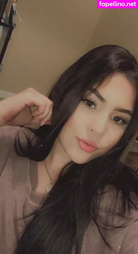 Fernanda Robles OnlyFans Thumbnail #N3OfGBNCQM