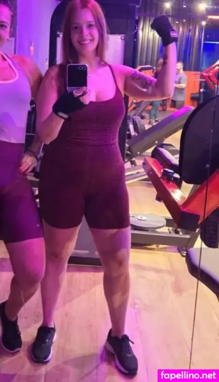 Fernanda Schmolz Main Profile Photo