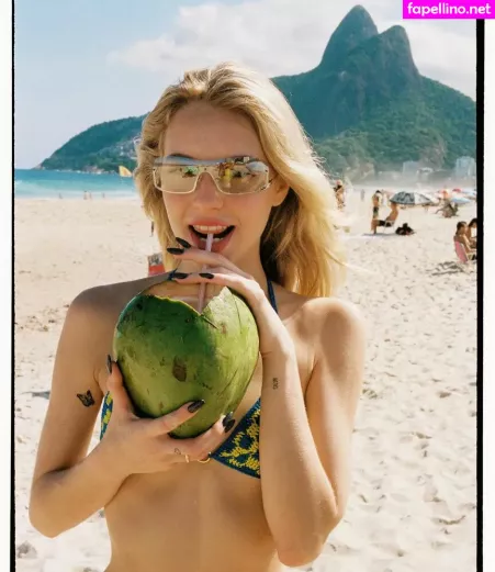 Fernanda Schneider OnlyFans Thumbnail #DOAiuRs6Mw