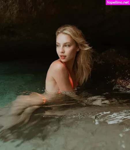 Fernanda Schneider OnlyFans Thumbnail #PQdkWc1rGD