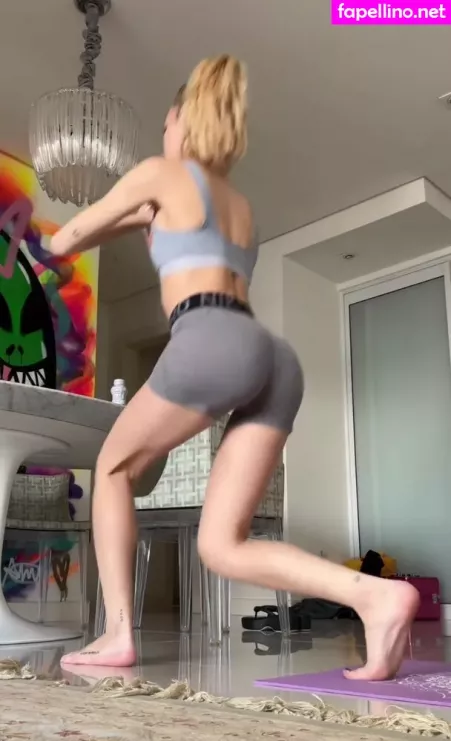 Fernanda Schneider OnlyFans Thumbnail #RHLpxnXO7D