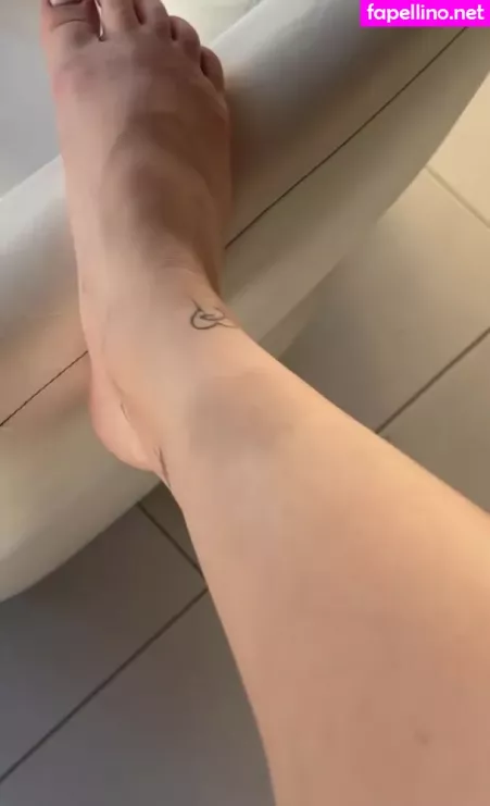 Fernanda Schneider OnlyFans Thumbnail #U8uEzrMcMg