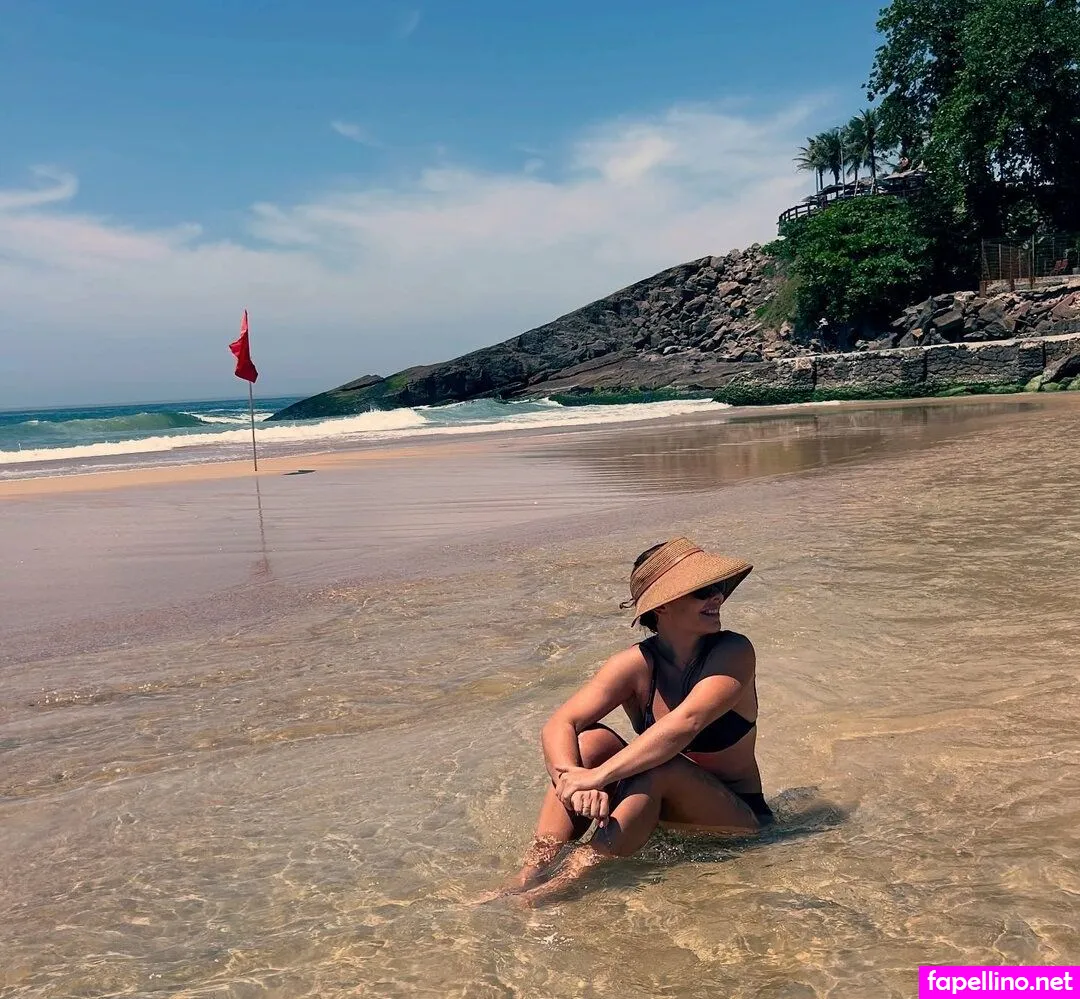 fernanda_souzacute, fernandasouzaoficial, nanda_martineezz Nude Leaked OnlyFans Photo #CJFCLtW5Ec