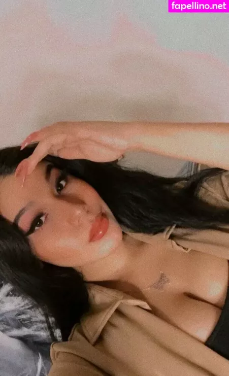 Fernanda V OnlyFans Thumbnail #AD7CReCEEe