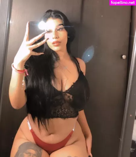 Fernanda V OnlyFans Thumbnail #kZGTRoWF9l
