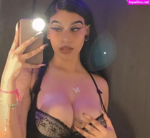 Fernanda V OnlyFans Thumbnail #ncc1hJsizw