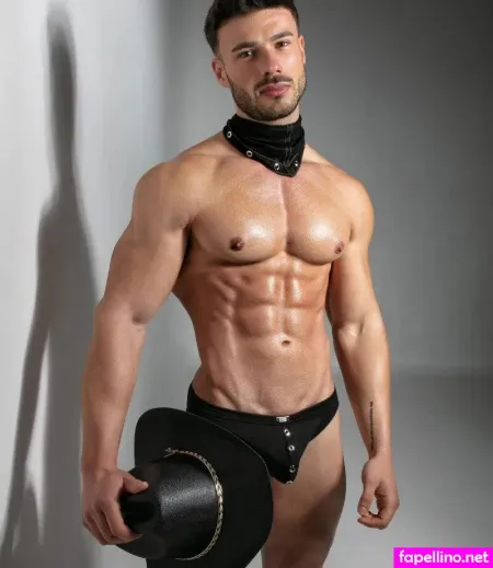 Fernandez OnlyFans Thumbnail #U3JDCGNkcr