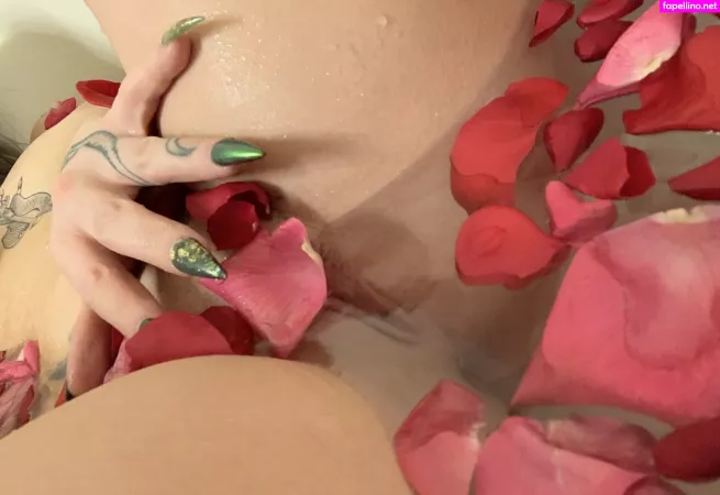 Fernsuicide OnlyFans Thumbnail #lPK9K7YHoa