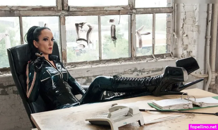 Fetish Liza OnlyFans Thumbnail #JUvyRzNAfD