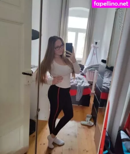 Feuerrose OnlyFans Thumbnail #4mhvX7jdVv