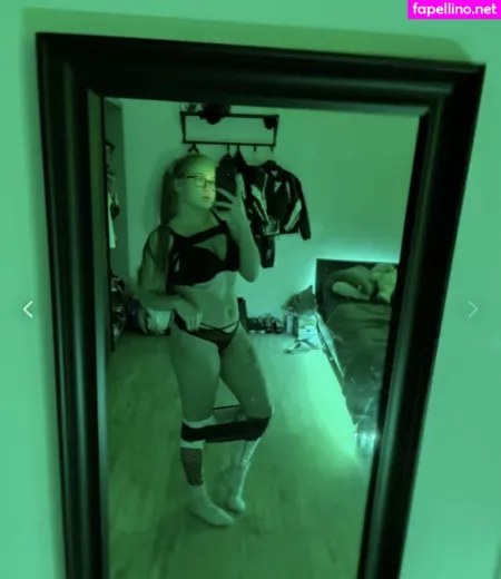 Feuerrose OnlyFans Thumbnail #NwUM29iovz