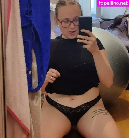 Feuerrose OnlyFans Thumbnail #crhCZl1uQt