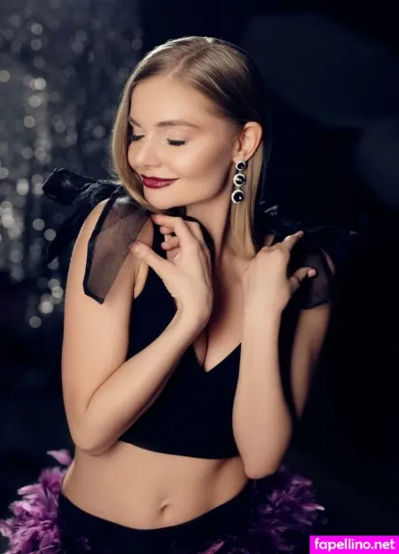 Fibi Euro OnlyFans Thumbnail #O0mtKy2R9x