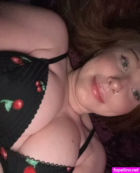 Fieryredcheeks OnlyFans Thumbnail #q2hv43NwwP