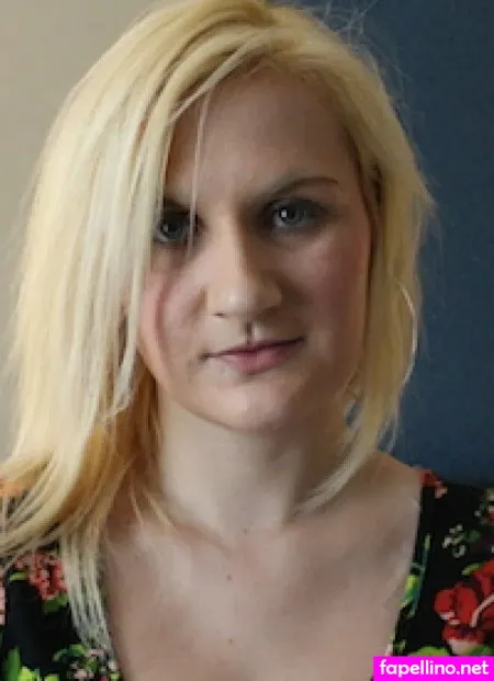 Fififoxx Main Profile Photo